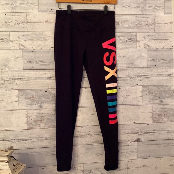 Victoria's Secret Pants - NWOT VSX Knockout Leggings Size M